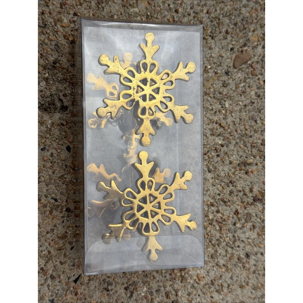 Set of 4 Vintage Solid Brass Snowflake Napkin Rings Winter Holiday Decor